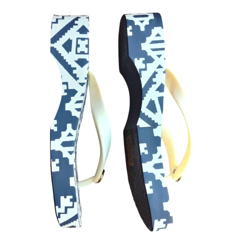 Tory Burch Womens Printed Platform Flip-flops